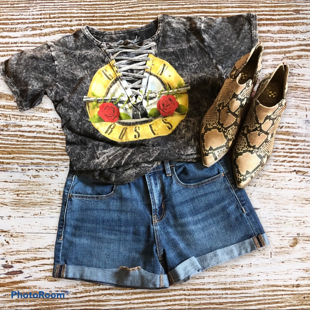 Bravado Guns N Roses Acid Wash Lace Up Tee- Medium